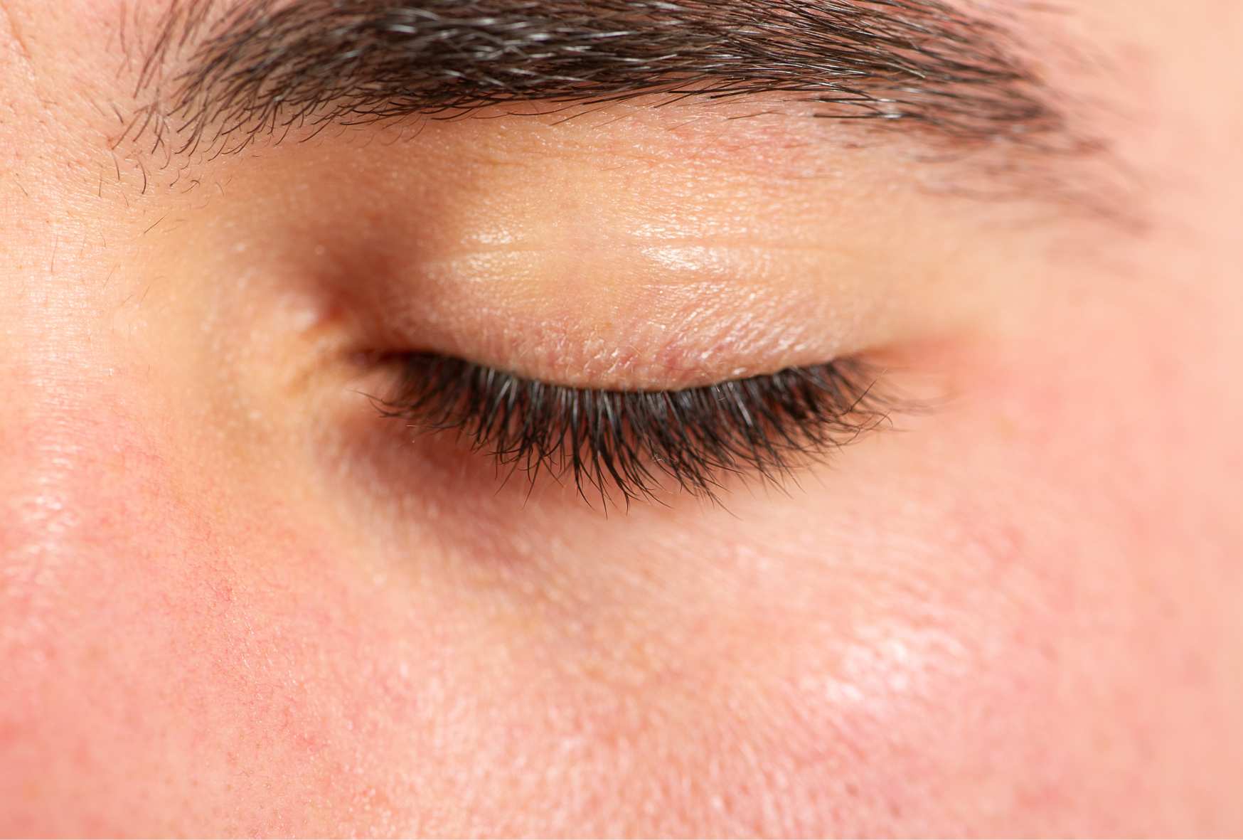 Qual a importância dos cílios para os olhos